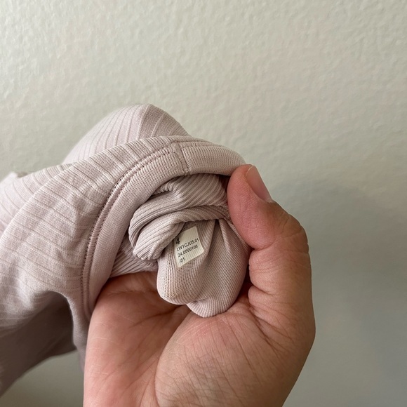 Lululemon Athletica Soft Pink cropped Ribbed Tank Top - Picture 2 of 4